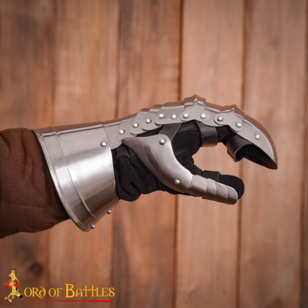 Clamshell Gauntlets - 16 Gauge Steel - Image 6