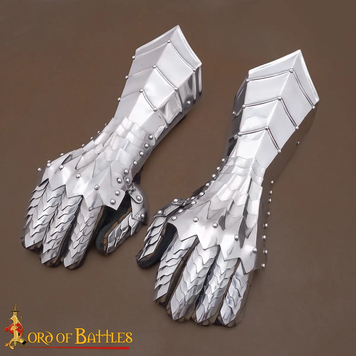 Gothic Knight Steel Gauntlets