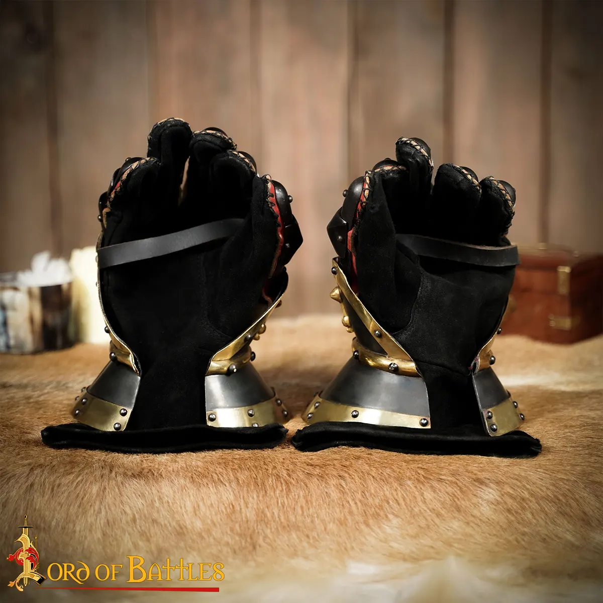 Medieval Black Baron 14th century Hourglass Gauntlets Medieval Black Baron 14th century Hourglass Gauntlets - Image 7