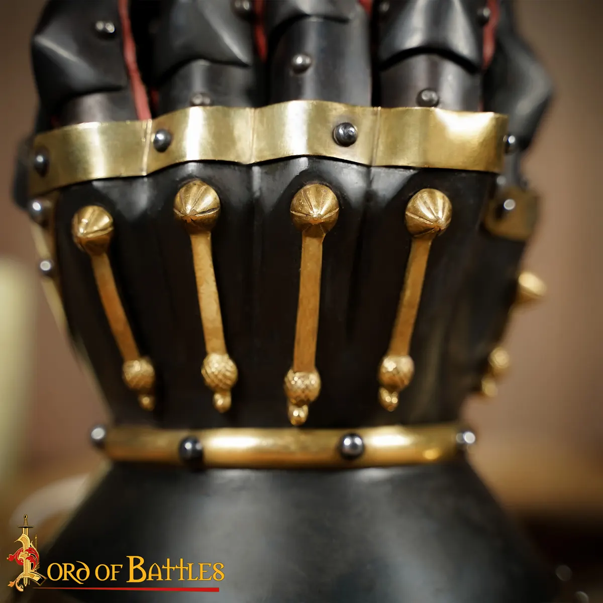 Medieval Black Baron 14th century Hourglass Gauntlets Medieval Black Baron 14th century Hourglass Gauntlets - Image 6