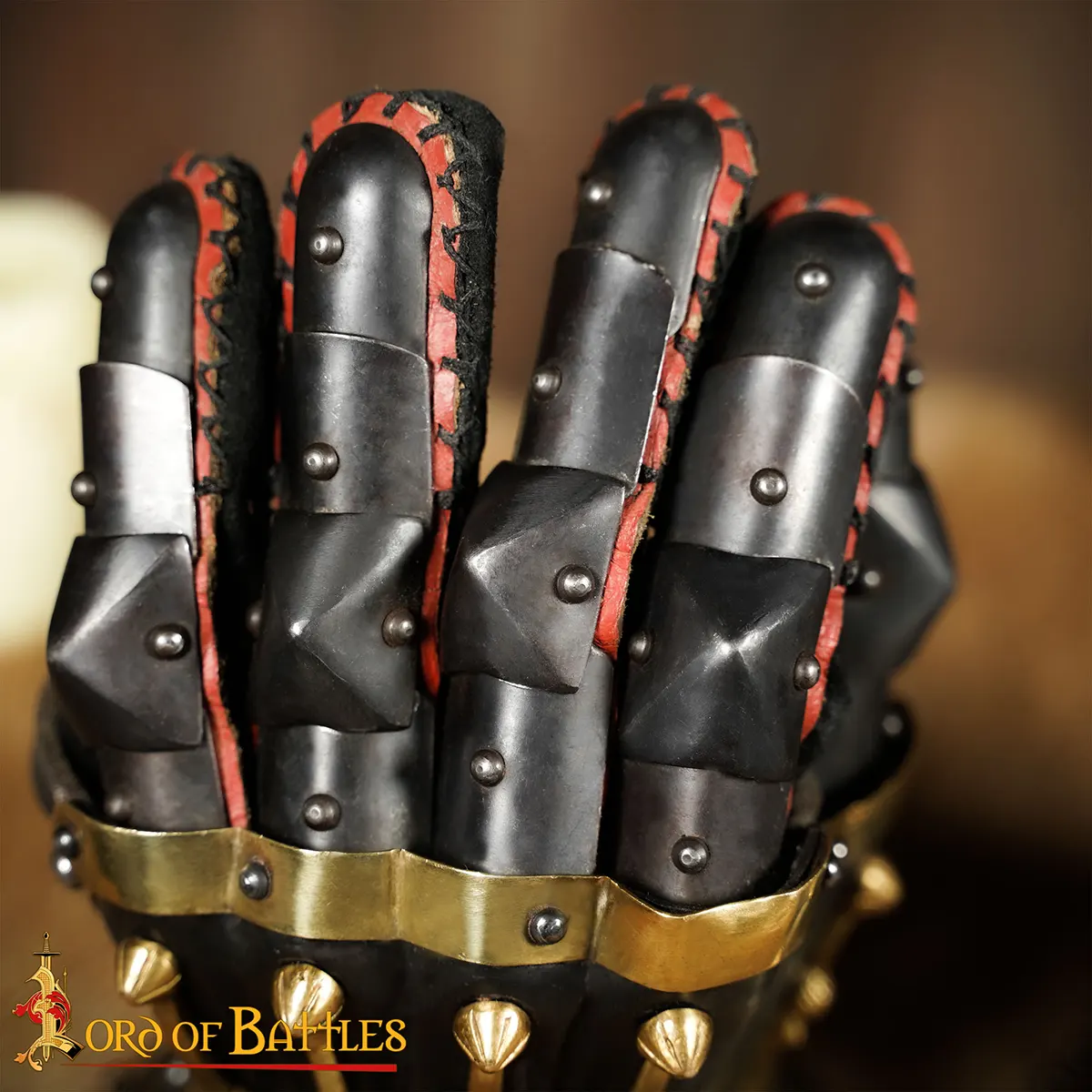 Medieval Black Baron 14th century Hourglass Gauntlets Medieval Black Baron 14th century Hourglass Gauntlets - Image 5