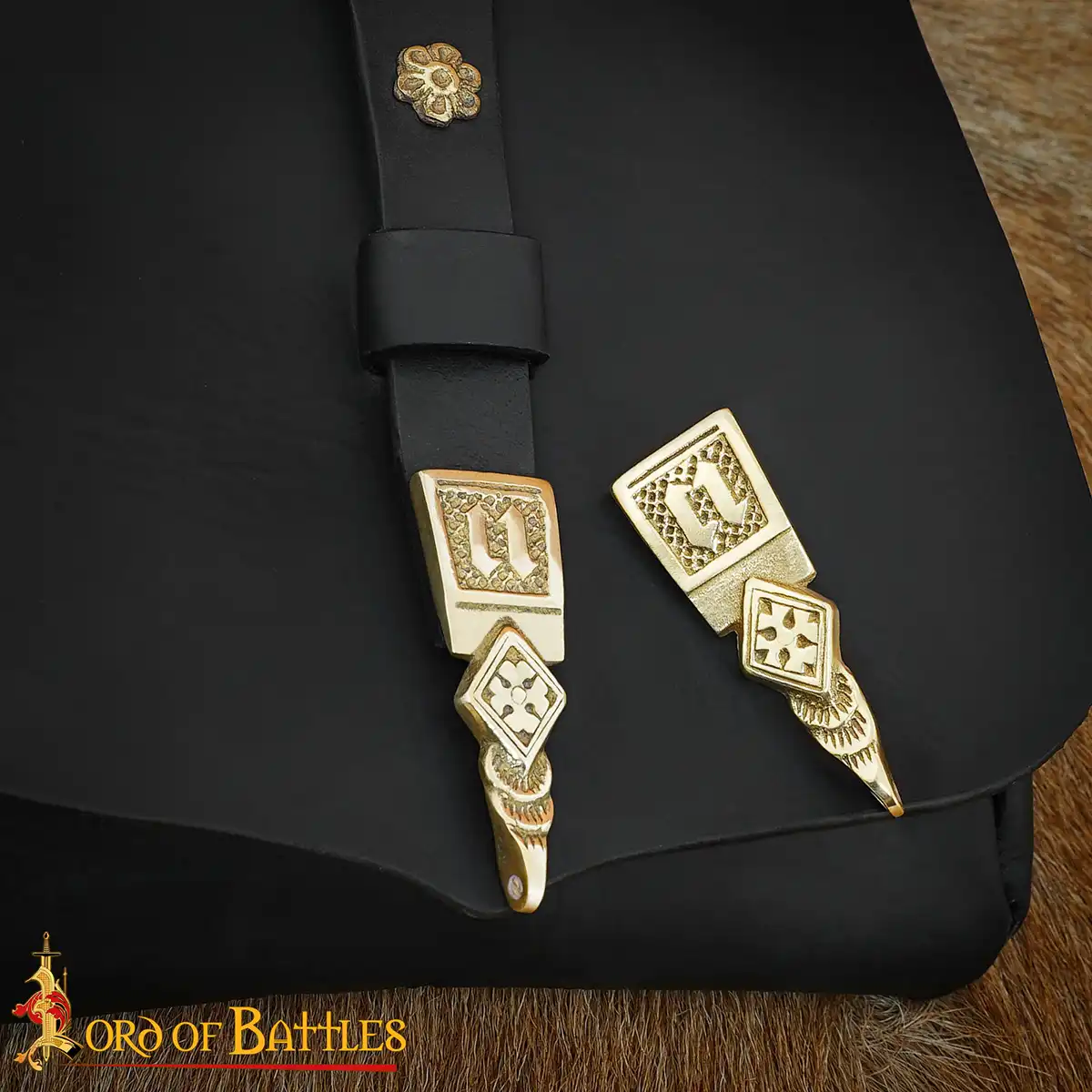 Intricate Medieval Pure Solid Brass Belt End Chape Functional Accessory Intricate Medieval Pure Solid Brass Belt End Chape Functional Accessory - Image 2