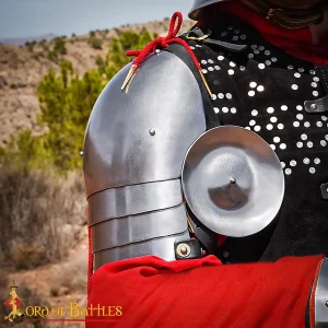 14th Century Spaulders - Medieval Shoulder Armor with Besagues