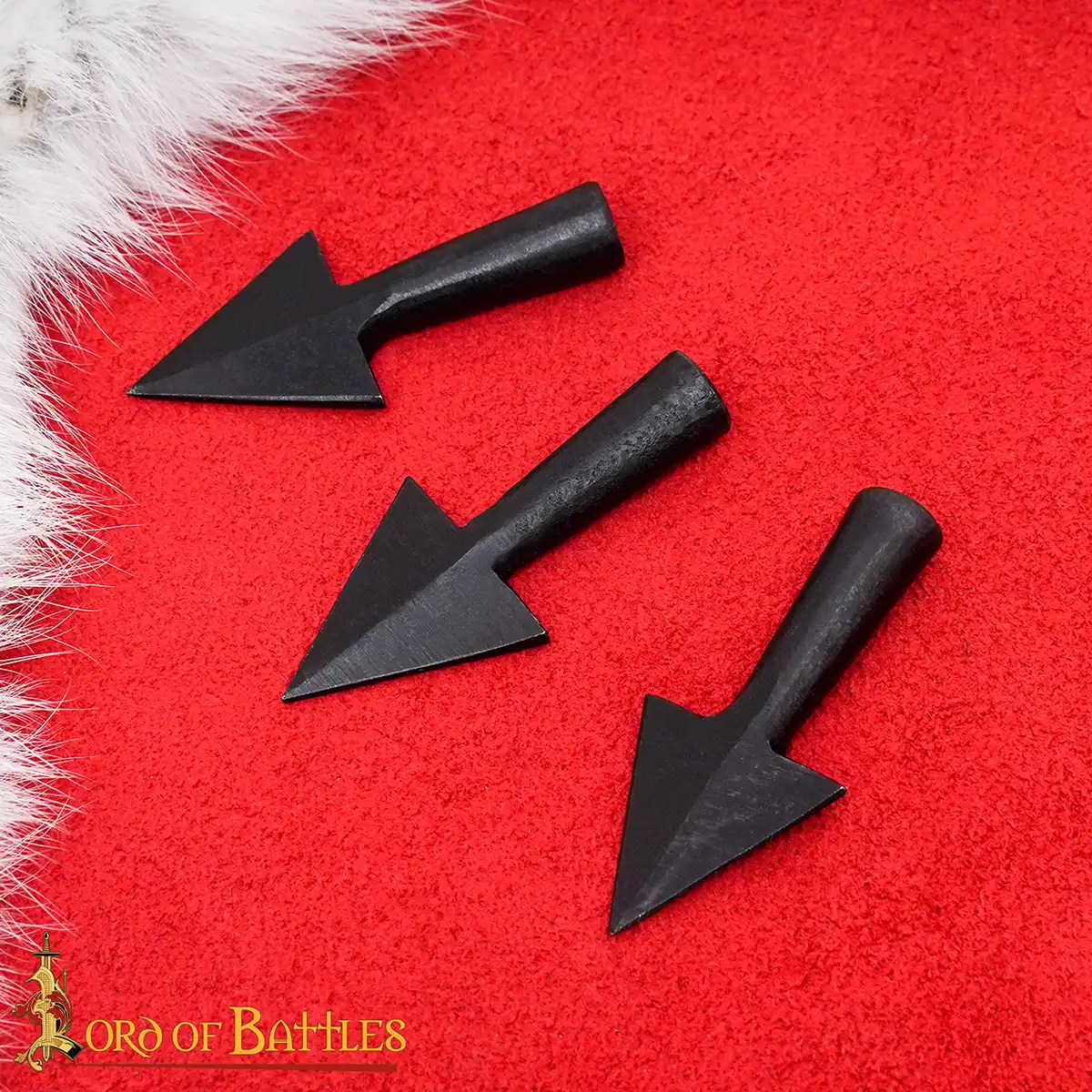 triangular arrowhead