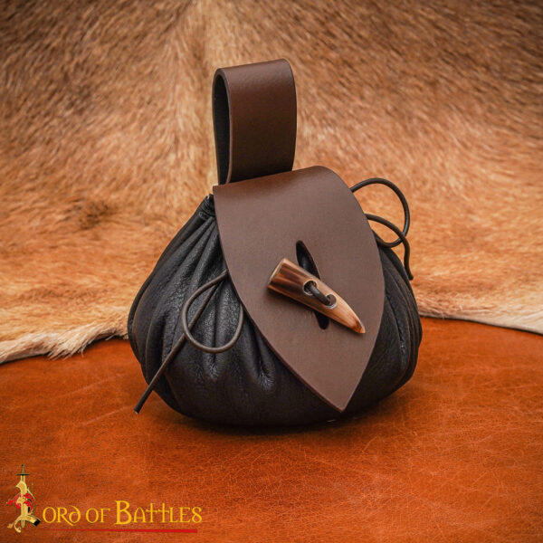 The Adventurer's Leather Belt Pouch with Real Bone Toggle - Image 5