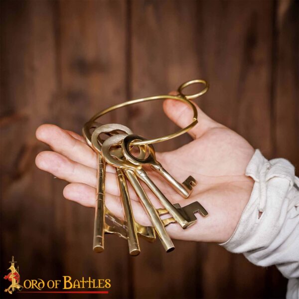Medieval Dungeon Bunch of 5 Pure Brass Decorative Keys - Image 2