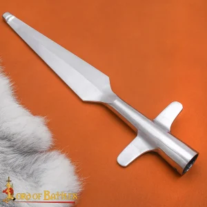 Winged spearhead