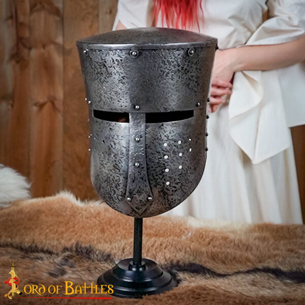 Handmade Iron 17" Tall Helmet Stand for Helmets without Aventail - Image 6