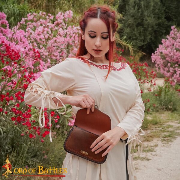 Aelindra ‘The Messenger’ Genuine Leather Belt Bag - Image 2