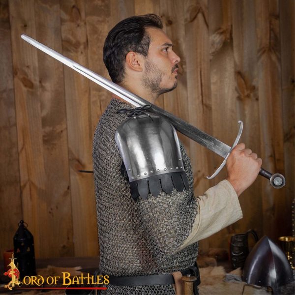 Medieval Spaulders with elegant Leather edges