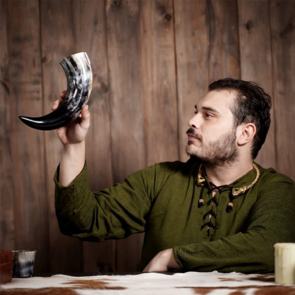 Engraved Rampant Lion Drinking Horn Handcrafted Genuine Ox Horn