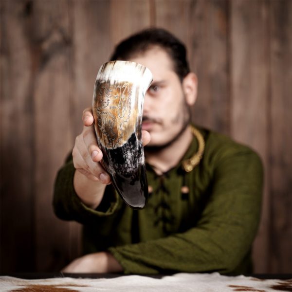 Engraved Rampant Lion Drinking Horn Handcrafted Genuine Ox Horn