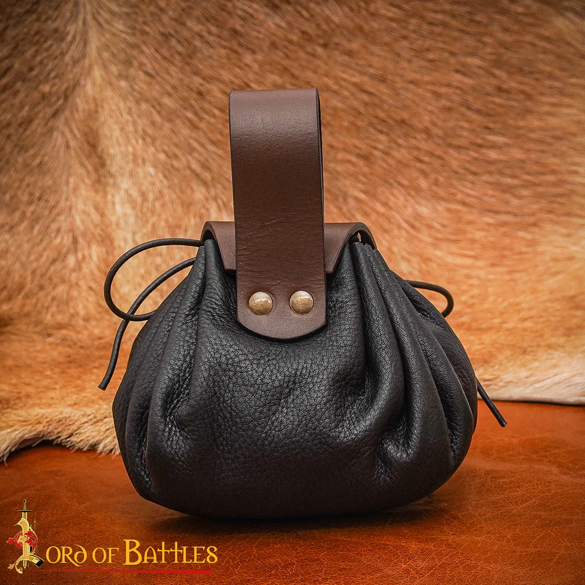 Medieval Handcrafted Leather Belt Pouch with Horn Toggle Medieval Handcrafted Leather Belt Pouch with Horn Toggle - Image 4