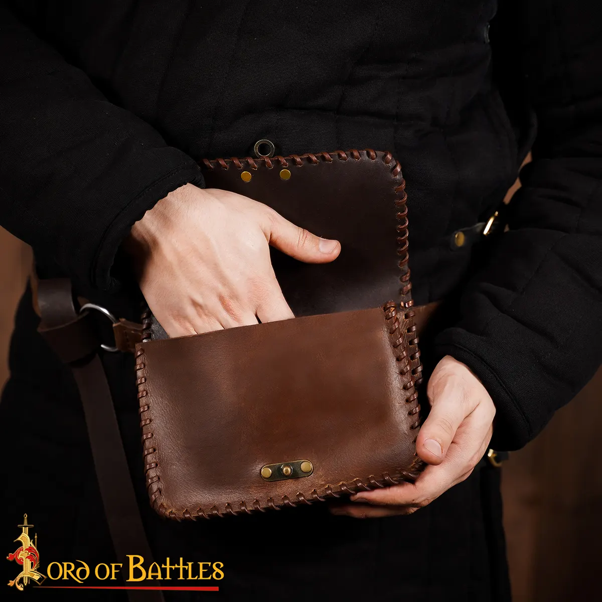 Medieval Quester Belt Bag with Antique Brass Lock Medieval Quester Belt Bag with Antique Brass Lock - Image 6